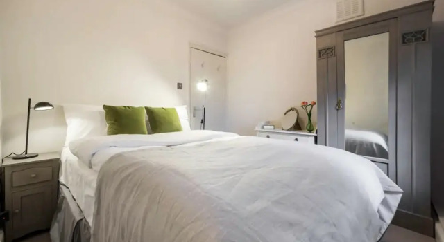 Elegant Georgian 2 Bedroom Apartment in Notting Hill, Varaa Huoneisto Asunnot kohteessa Merseyside, Huoneisto