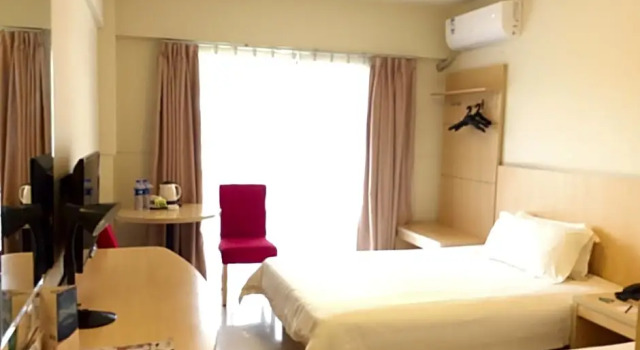 Двухместный номер Standard Jinjiang Inn Maidelong Dongguan