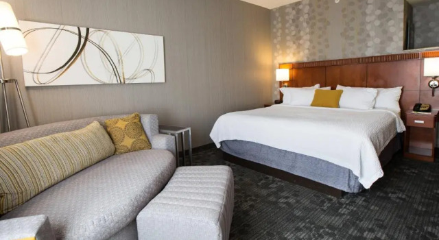 Номер Executive Courtyard by Marriott Winchester Medical Center