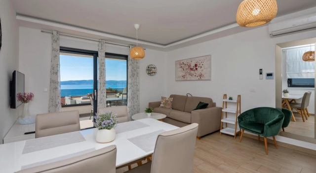 Nice Apartment in Baska Voda With 1 Bedrooms, Heated Swimming Pool and Swimming Pool