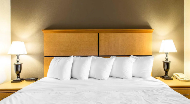 Номер Standard Quality Inn and Suites Silverthorne - Copper Mountain