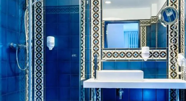 Номер Deluxe Hotel Hugo Business & Spa