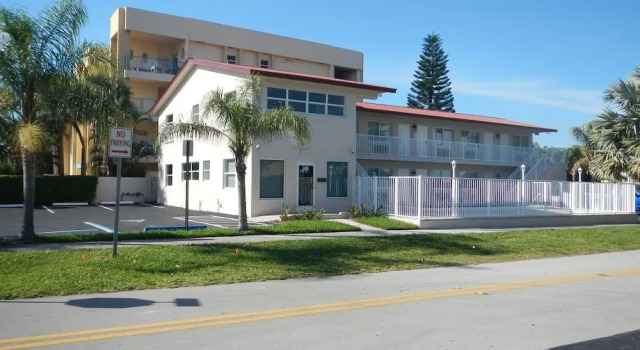 Atlantique Beach House Hotel, Book Hotel Deerfield Beach Florida