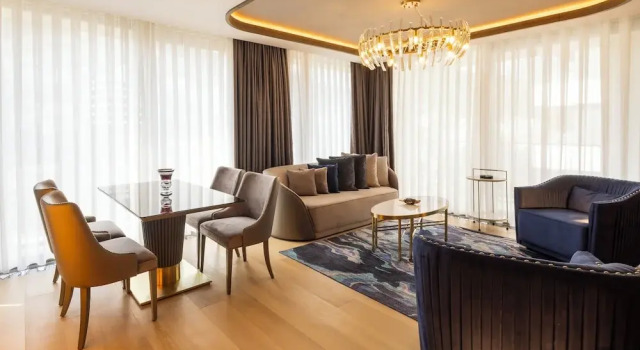 Люкс Premium Merit Starlit Hotel & Residences