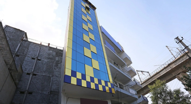 OYO 9381 DLF Cyber City