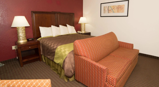 Двухместный номер Standard HomeTown Inn & Suites