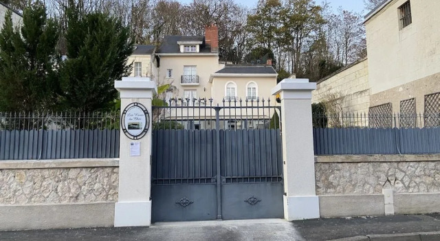 Les Rives du Cher, Rezerwuj Bed and Breakfast Montrichard 