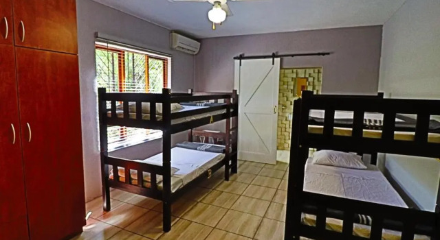 Kruger Park Hostel, Reservar Albergue Hotéis baratos em Barberton