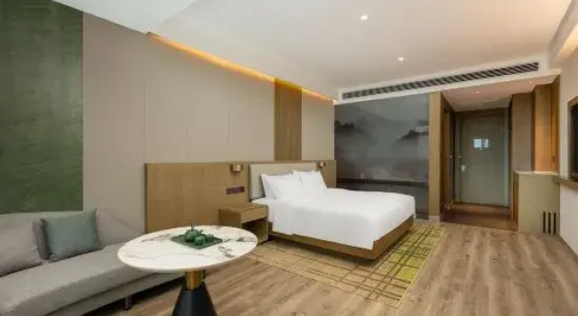 Двухместный номер Premium с видом на горы Holiday Inn Jiuhua Mountain Hot Spring by IHG