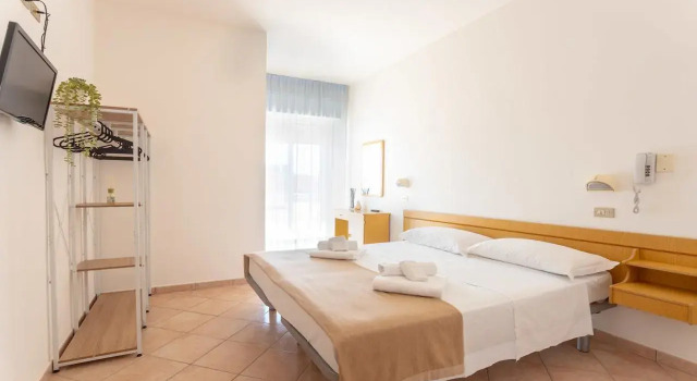 Hotel Katina, Забронировать Отель Риваззурра Римини