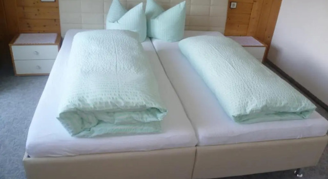 Appartment Spoettl, Prenota Hotel Hotel a Tirolo con parcheggio, Parcheggio