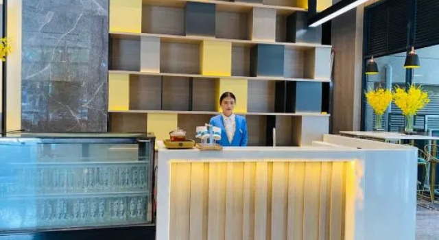 Zhongmu International Hotel, Rezerwuj Hotel Hotele w Shenzhen z parkingiem, Parking