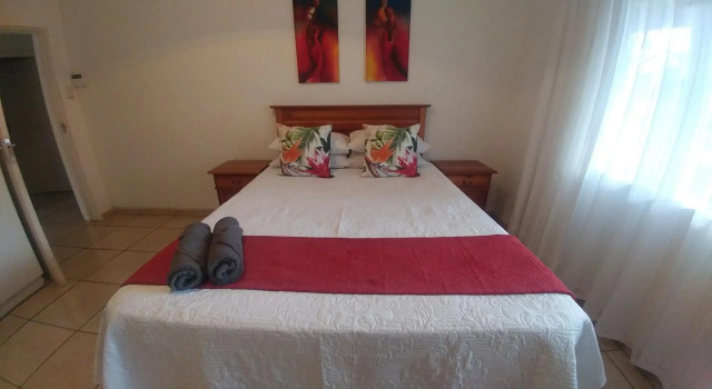 Four Seasons Self-Catering Guest House, Забронировать Гостевой дом Отели Граскопа с парковкой, Парковка