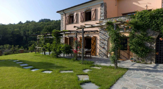 Sp-l681-vali0at - Villa Arbeio 8 6, Rezervați Vilă Varese Ligure Liguria
