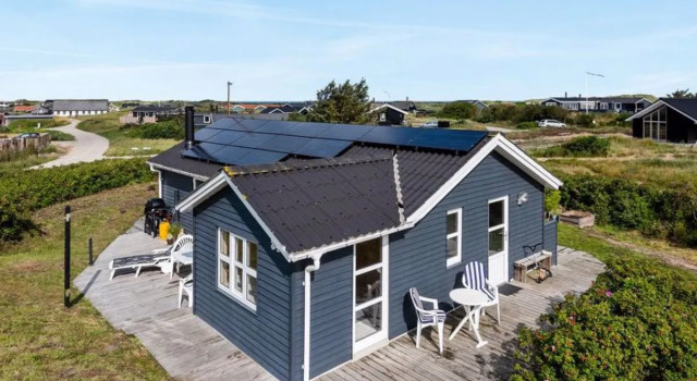 "Anpaytoo" - 350m from the sea in NW Jutland