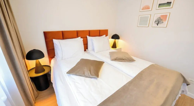 Twin II Apartment - One Bedroom - Cismigiu Gardens, Забронировать Апартаменты/квартира Бухарест Muntenia, рядом с Музей коллекций произведений искусства