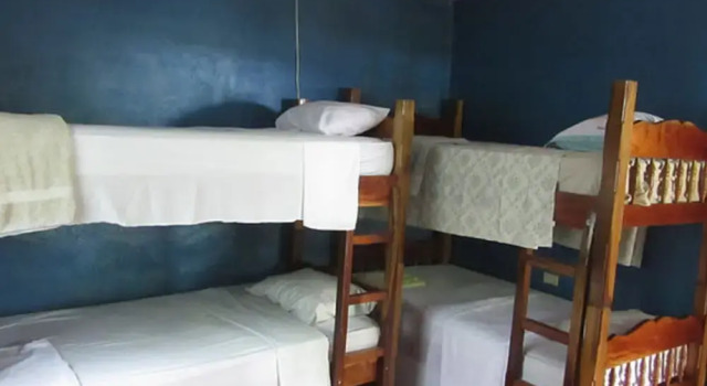 Кровать в общем номере Hospedaje Caballito's Mar - Hostel