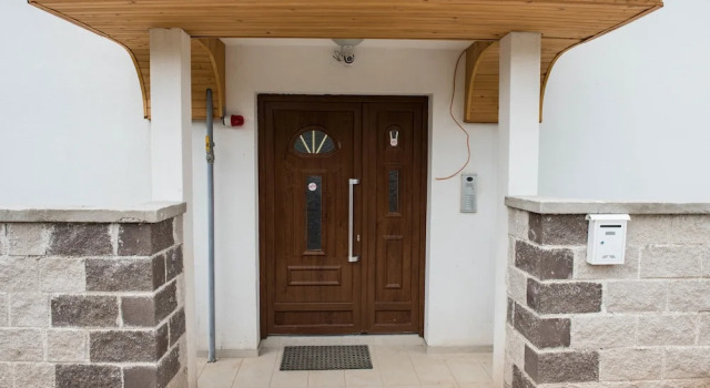 Leader Apartment