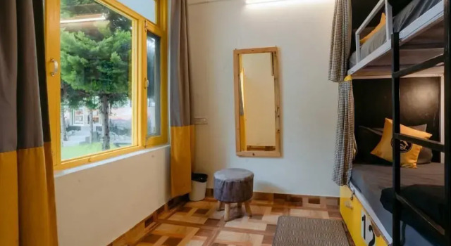 Кровать в общем номере (женский номер) The Hosteller Bir