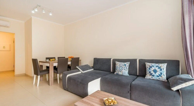 Ground Floor,Pool, Air Conditioning, Terrace, Bbq,15min Walk From Cabanas Center