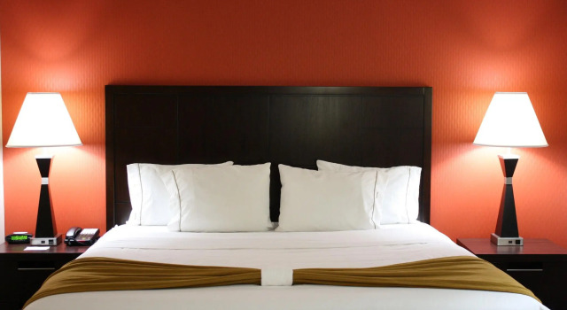 Номер Standard Holiday Inn Express Toledo North by IHG