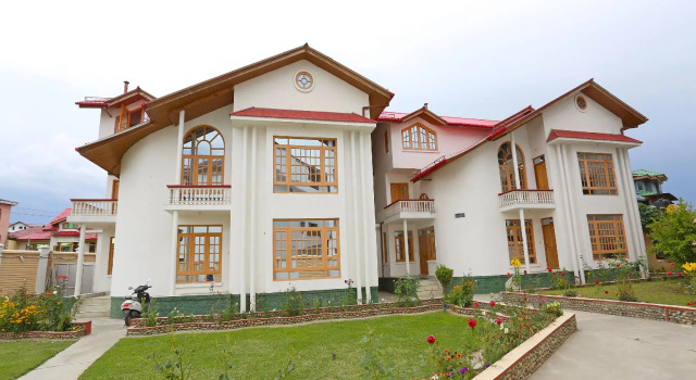 OYO 4487 Hotel Al Azra, Забронировать Отель Сринагар Jammu & Kashmir Ski