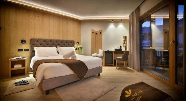 Deluxe Suite Hotel Bucaneve