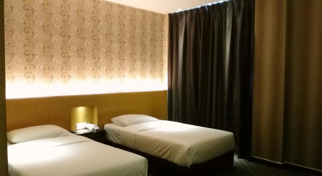 Grand Ct Hotel