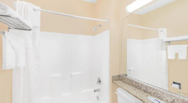 Люкс Microtel Inn & Suites by Wyndham Aransas Pass/Corpus Christi