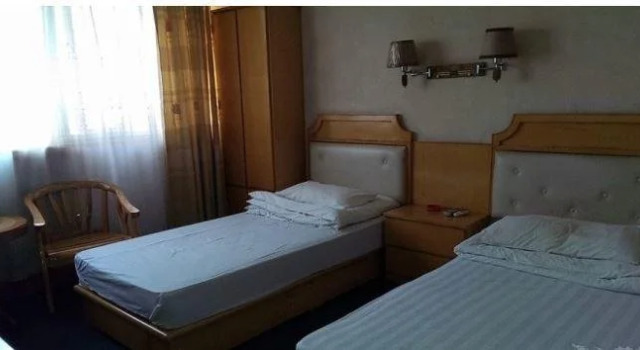 Hongtaiyang Hotel, Prenota Hotel Jinhu Jiangsu