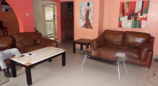 Noahs ark hotel and suites, Rezerwuj Hotel Hotele w Lekki z basenem, Basen