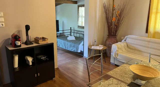 Les Olives Woodhouse, Book Hotel Hotels in Central Greece with Parking, Parking