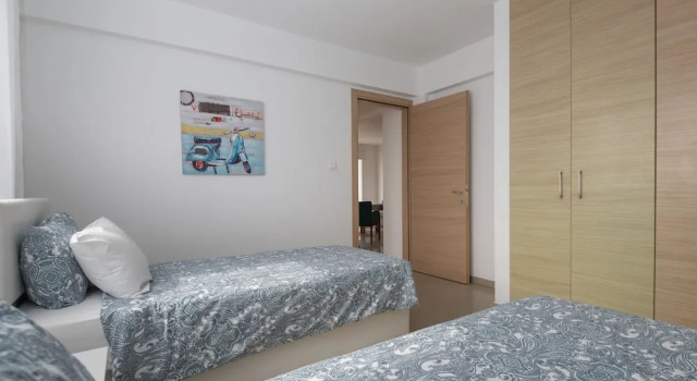 Narcissos 'Nissi Beach' apartment A8, Забронировать Апартаменты/квартира Отели Айия-Напа с парковкой, Парковка