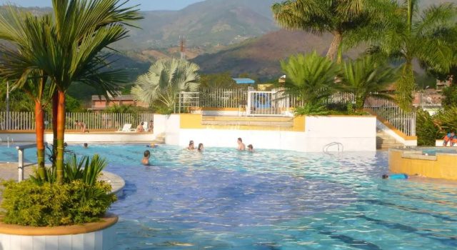 Cabaña San Jeronimo, Rezerwuj Dom wakacyjny Wille w Antioquia, Willa