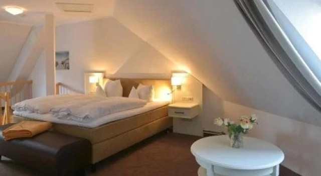 Hotel Wilhelmshöhe, Забронировать Отель Варнемюнде Мекленбург-Померания