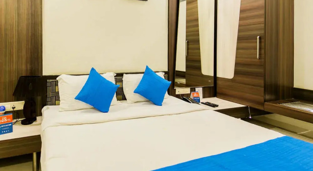 ZO Rooms Radisson Square, Забронировать Отель Отели штата Махараштры 3 звезды, 3*
