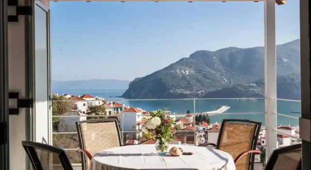 Люкс Thea Home Hotel by Booking Kottas