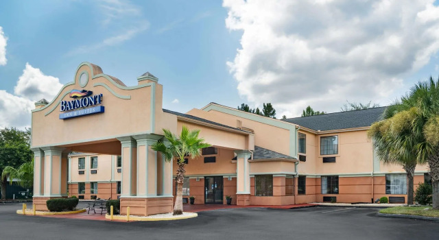 Baymont by Wyndham Hinesville Fort Stewart Area, Prenota Hotel Hinesville Georgia