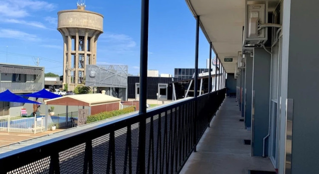 Двухместный номер Economy с балконом Central Motel Mildura