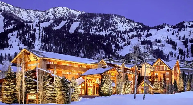 Номер Standard с балконом Faraway Jackson Hole