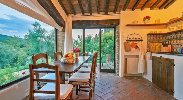 Коттедж с 3 комнатами Borgo di Bastia Creti