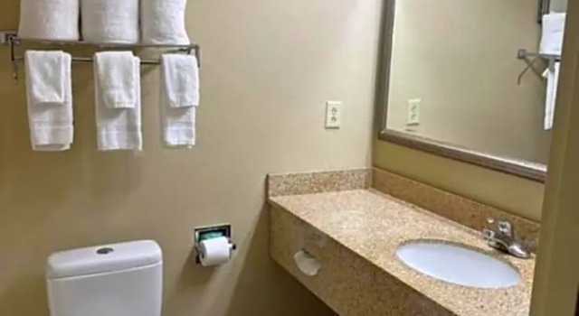 Люкс Country Inn & Suites by Radisson, Tuscaloosa, AL