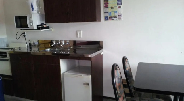 Студия Ace High Motor Inn
