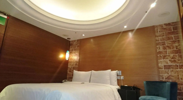Burgary Hotel, Buchen Sie Hotel Taybey China