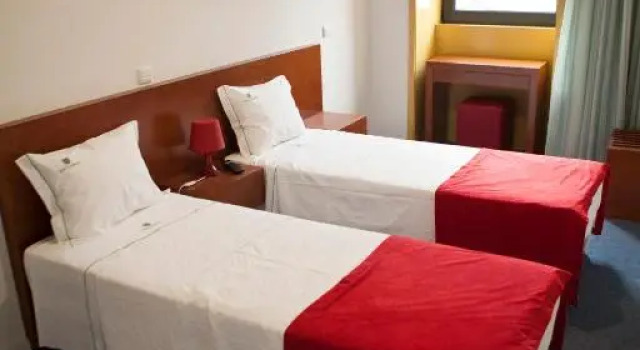 Standard Single room with view Hotel Comércio Douro