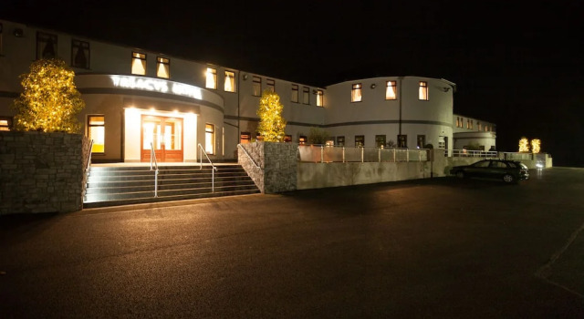 Treacys Hotel Monaghan, Rezerwuj Hotel Hotele i noclegi w Ballybay, Hotel