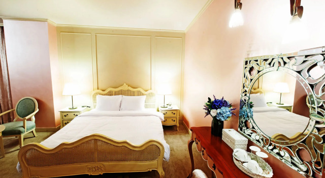 Queen Vell Hotel & Wedding, Prenota Hotel Daegu Corea del Sud