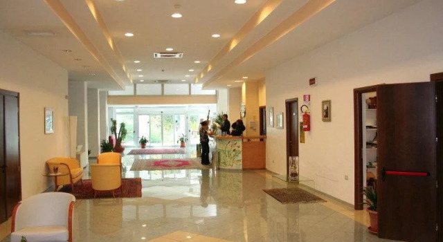 Hotel San Leonardo Vibo Eventi & Congressi, Varaa Hotelli Vibo Valentia Calabria