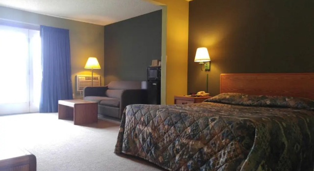 Двухместный номер Standard с балконом и с видом на город Harbor Lights Lodge