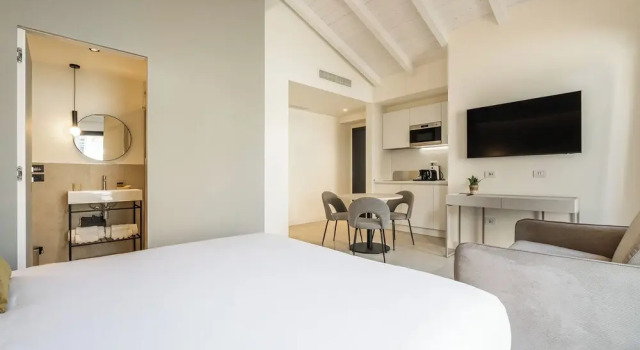 Полулюкс Karalin Sonnino Suites